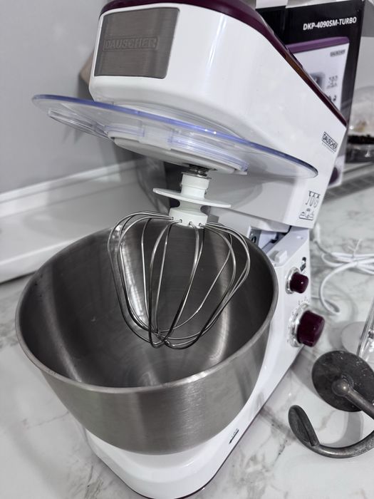 Планетарный миксер, тестомес