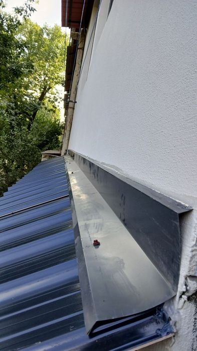 Установка козырьков и бельевых роликов на любой высоте альпинисты