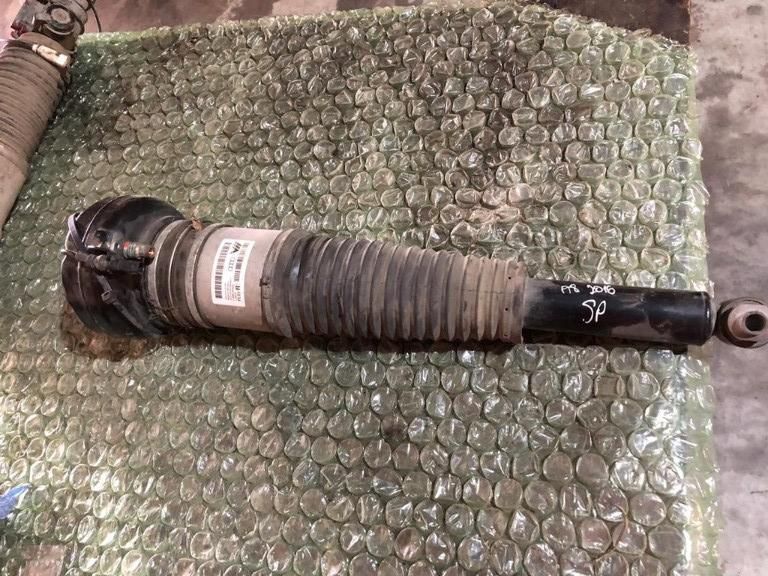 Perna de aer dreapta spate Audi A8 4H D4 4H0616002AB