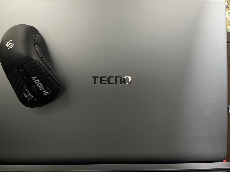 Ноутбук Tecno MegabooK