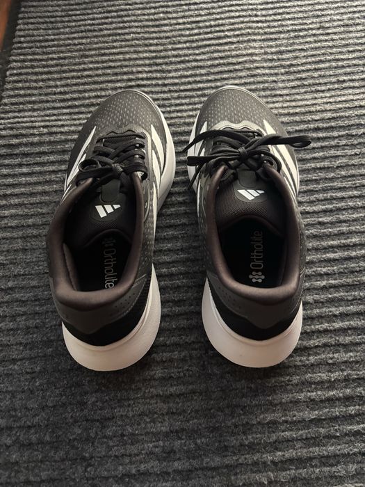 Продам кроссовки adidas original