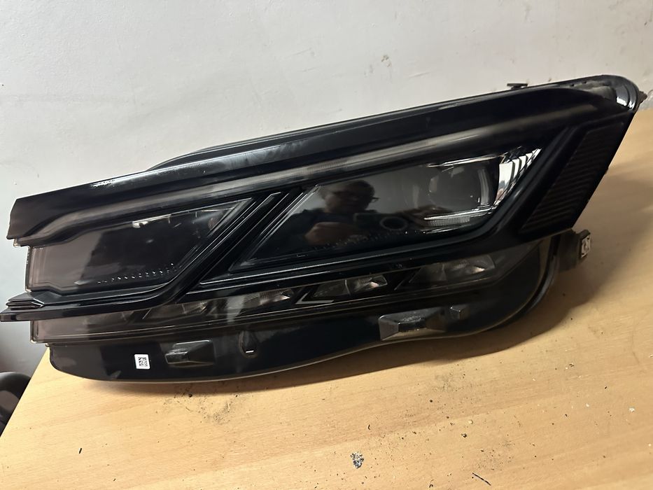 Фар ляв Фолксваген Туарег фул лед матрикс VW TOUAREG 760 TOUAREG 3 III  FULL LED MATRIX 761941113A