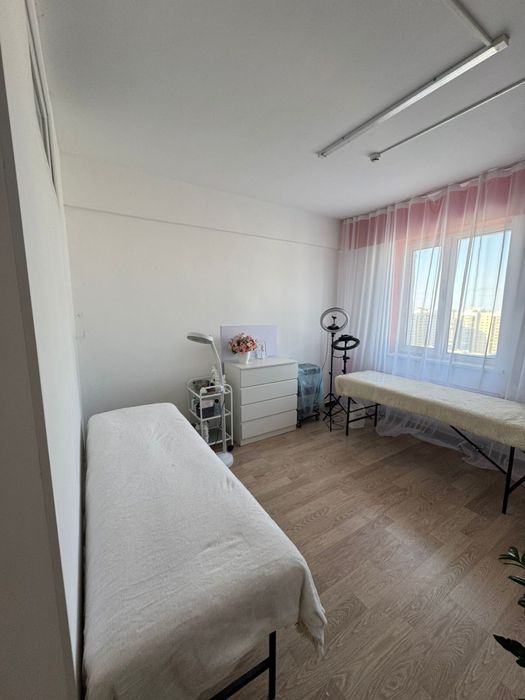 Сдам в аренду кушетку место в кабинете