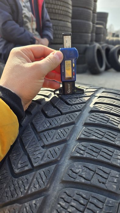 Anvelope de iarna 255-45r19 Pirelli