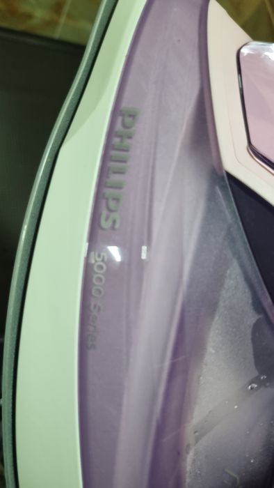 Утюг Phillips 5000 series