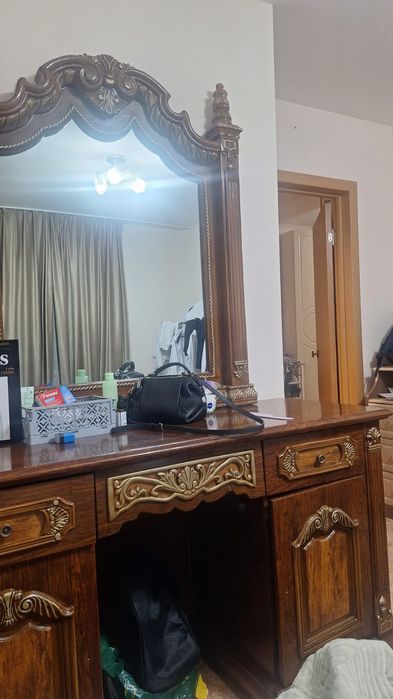 Спальный гарнитур