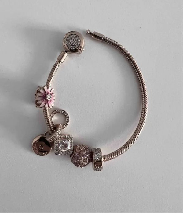 Браслет оригинал пандора с шармами