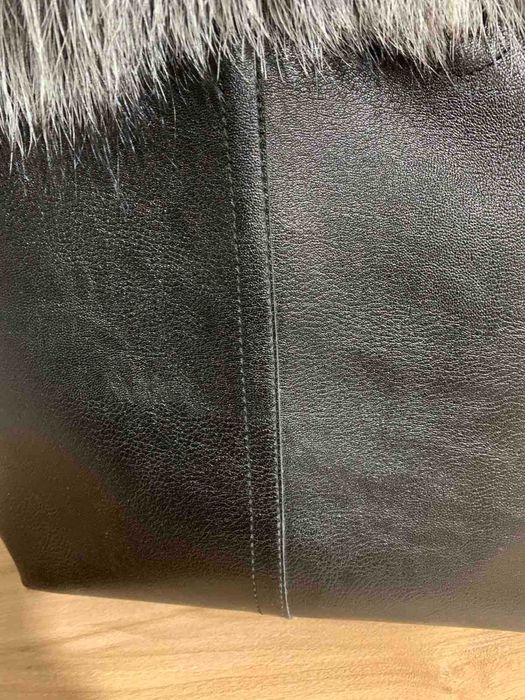 Нова дамска чанта с естествен пух