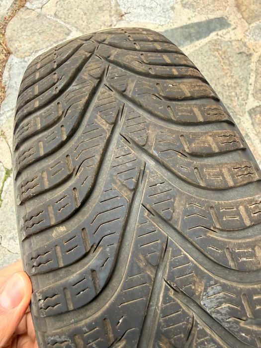 Продавам 4 броя зимни гуми BFGoodrich G-Force Winter 2