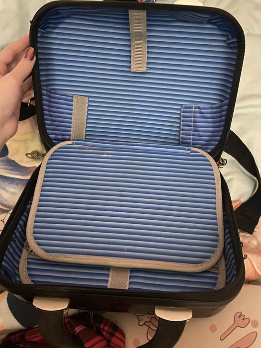 сумка чемоданчик новая