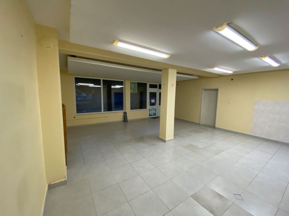 Дава се под наем Магазин в Варна, Възраждане 1 - 100 кв.м за 510 € - Снимка #2