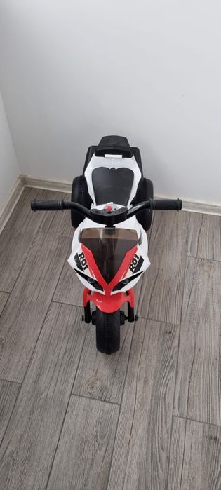 De vânzare articole pentru copii