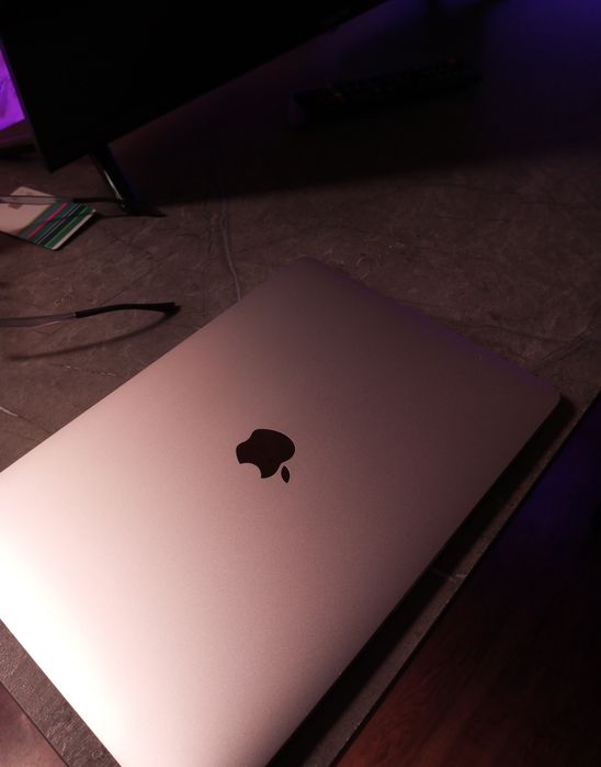 ideal Apple MacBook PRO. USA/California.