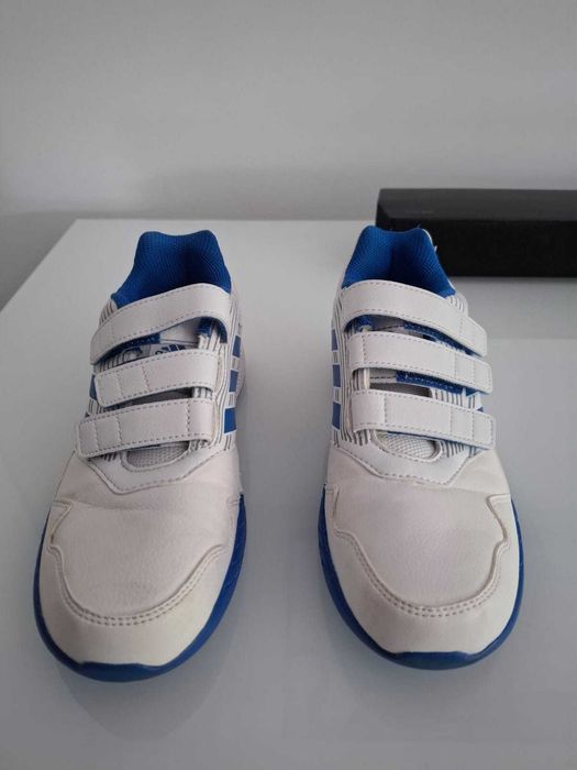 Adidas Performance, masura 35