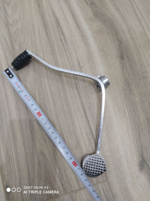 Pedala schimbător viteze moto