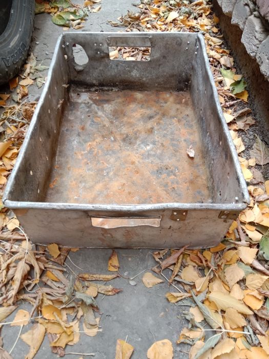 Трубалар , швеллер сатылады , жәшіктер