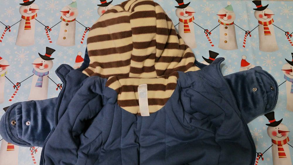 Vand salopeta bebe 6-9 luni,Carter's