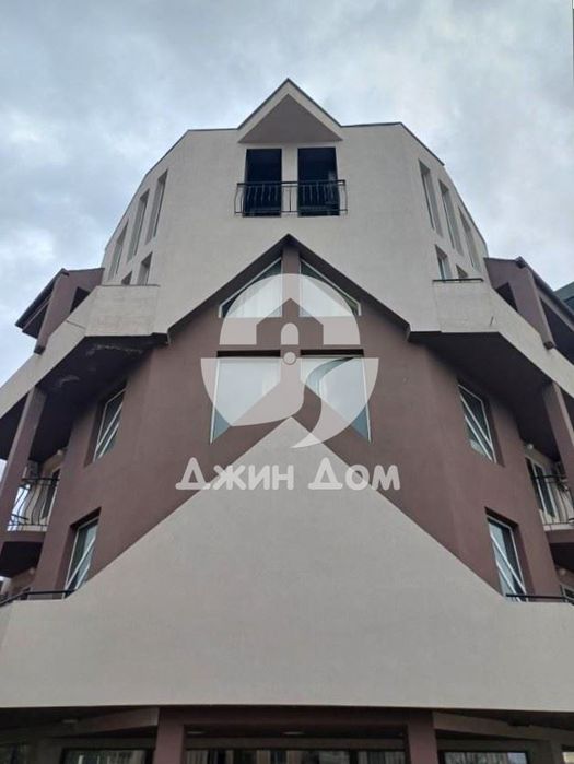 Едностаен апартамент в жилищна сграда БЕЗ ТАКСА, с. Равда