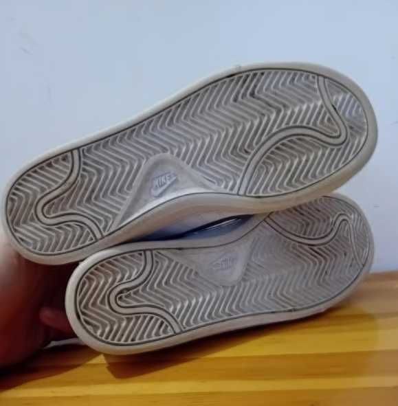 Оригинални маратонки Nike
