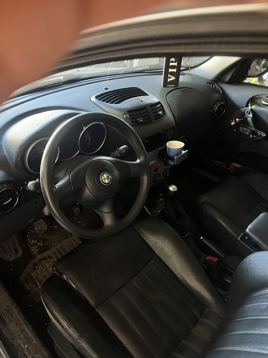 Alfa Romeo facelift 147 на на части!