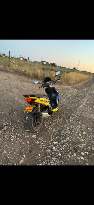 Vand scuter Kymko Super 8 50cc