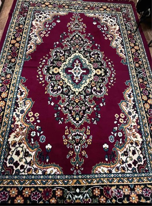 Ковер в отличном состоние