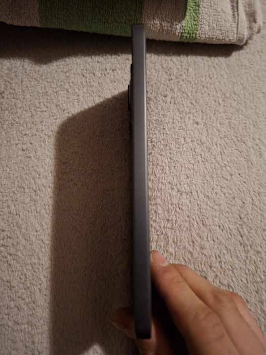 Vând telefon HONOR 400