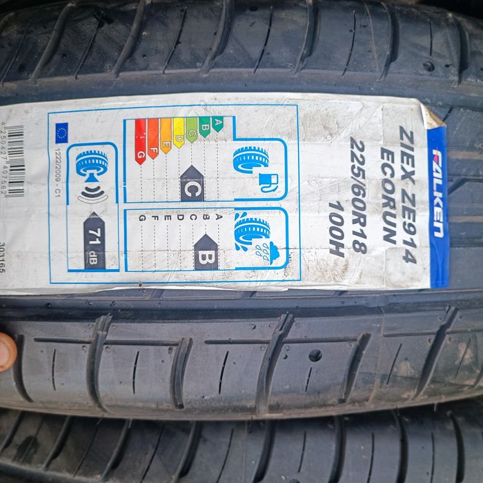 225 60 18 Falken Ziex Ecorun