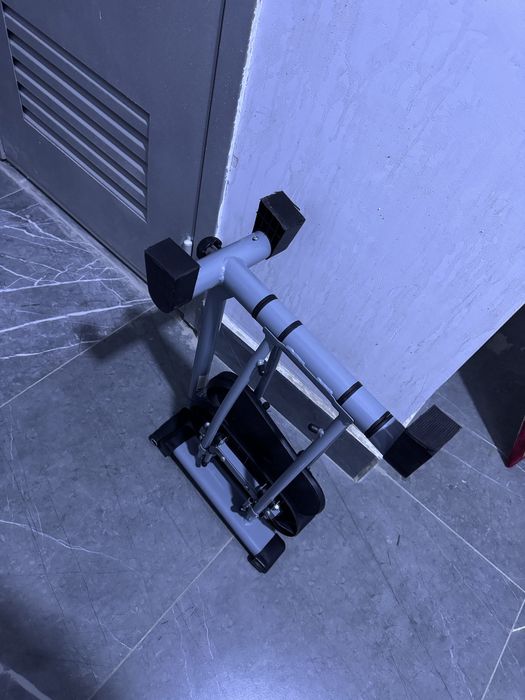 Продам тренажер для ног Leg Magic.