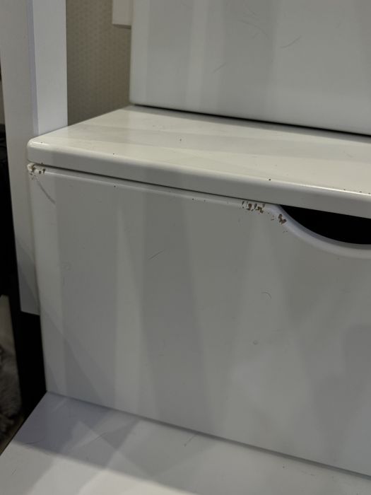 Продам двухъярусную кровать 180*90