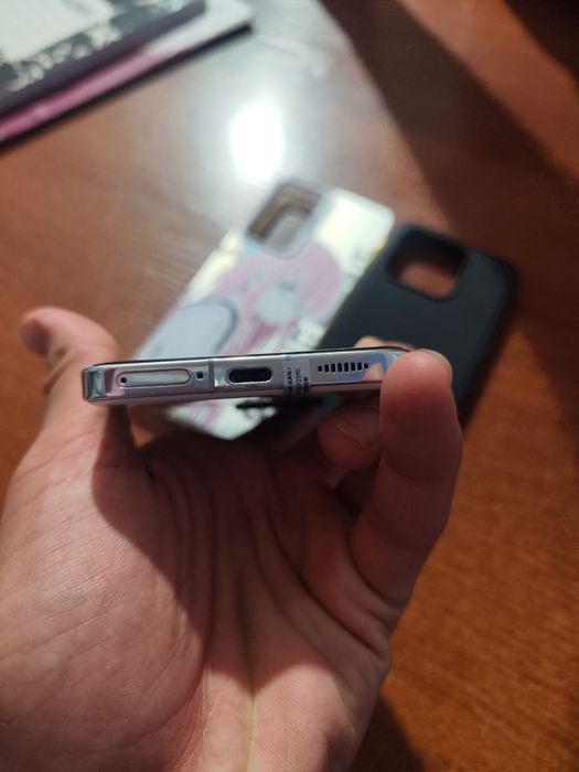 Xiaomi 13  12/256