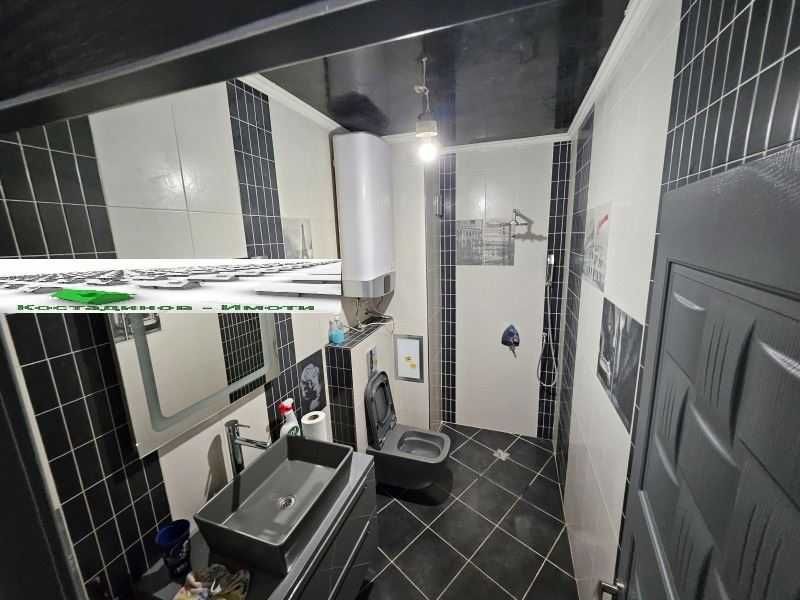 Дава се под наем Офис в Пловдив, Тракия - 98 кв.м за 663 € - Снимка #9