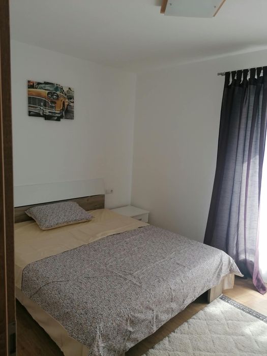 Inchiriez apartament