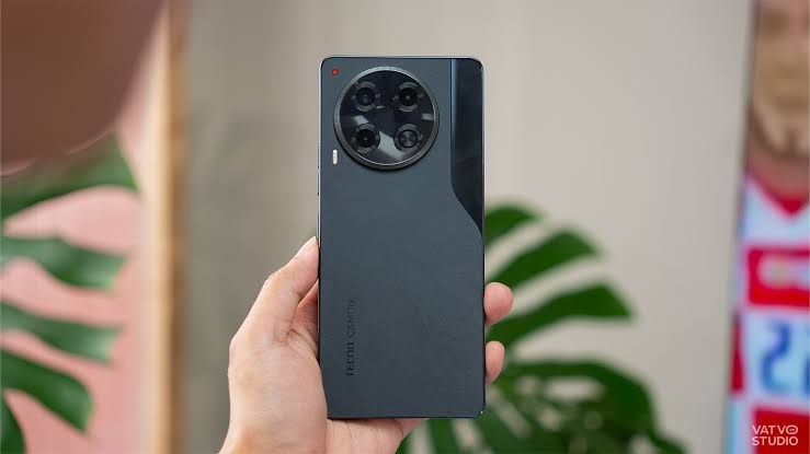 Обмен Tecno camon 30 8/256Gb