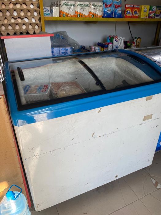 Витринный холодильник, морозильник