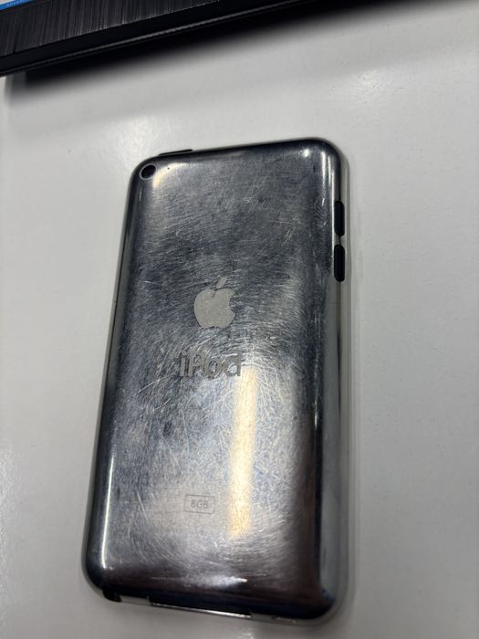 Продам ipod на запчасти