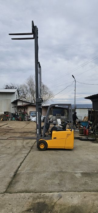 Stivuitor jungheinrich EFG 115 si Hyster 1.5t