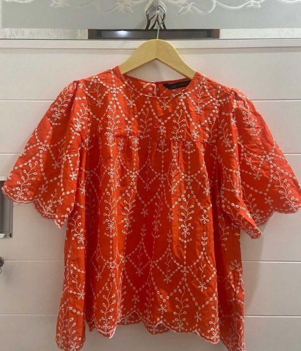 Намаление! Свежа дамска тениска/риза Zara