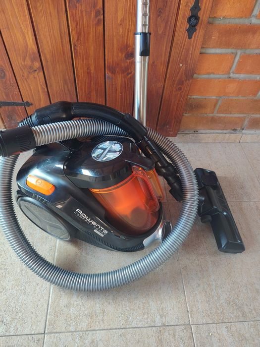 Aspirator fara sac Rowenta Cyclonic