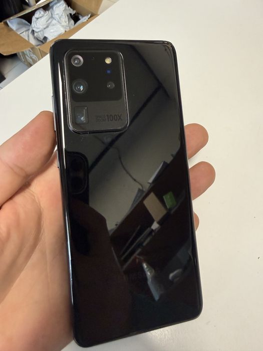 Samsung Galaxy S20 Ultra 5G 128GB 12GB RAM impecabil