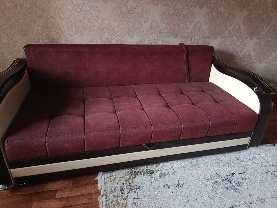 Продам диван в хорошем состоянии