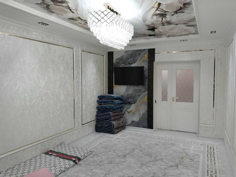 Kvartira sotiladi 4- xonali 3- etaj 9 etajli dom