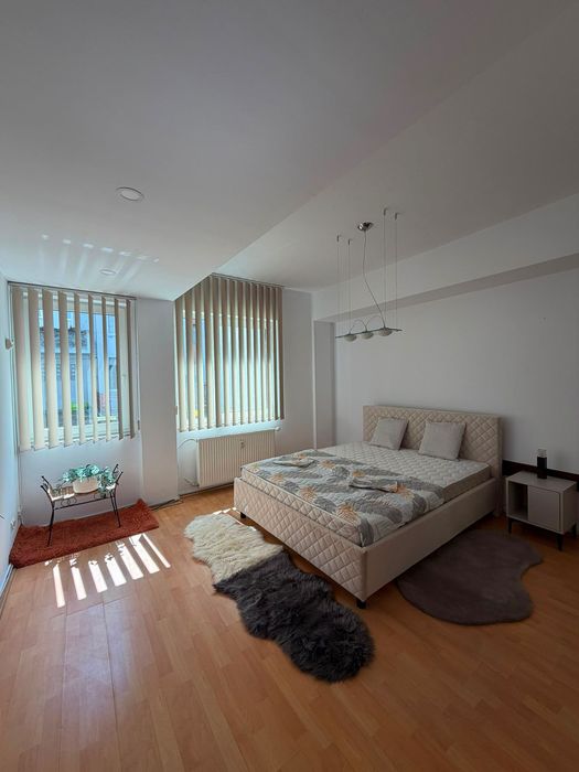 Chirie Apartament 2 camere zona The Office cu parcare