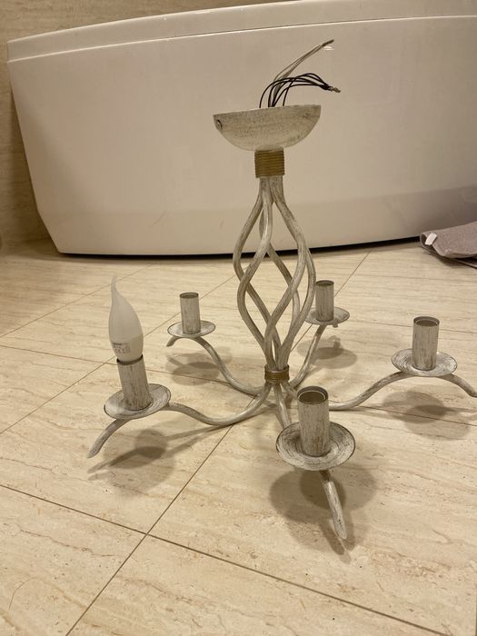 Люстра новая , стильная