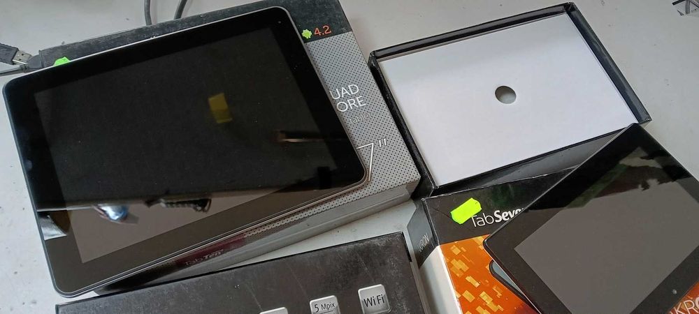 Неработещи таблети за части