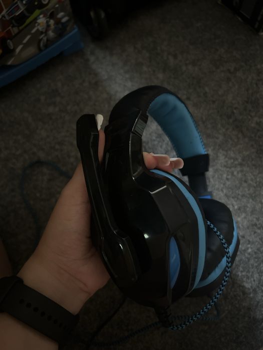 Vand casti de gaming