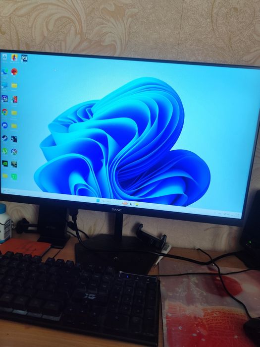 Монитор 180 герц sanc