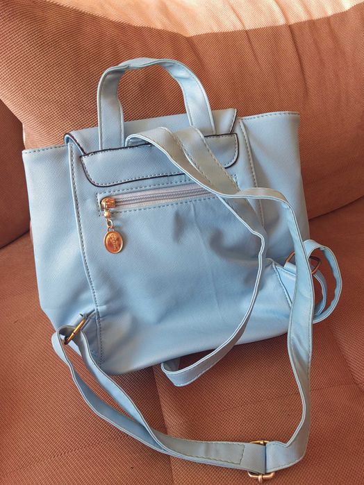 Синя удобна раница