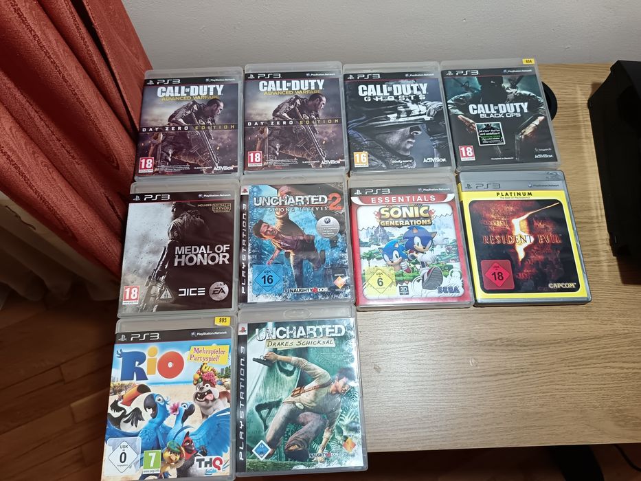Vând PlayStation 3 impecabil