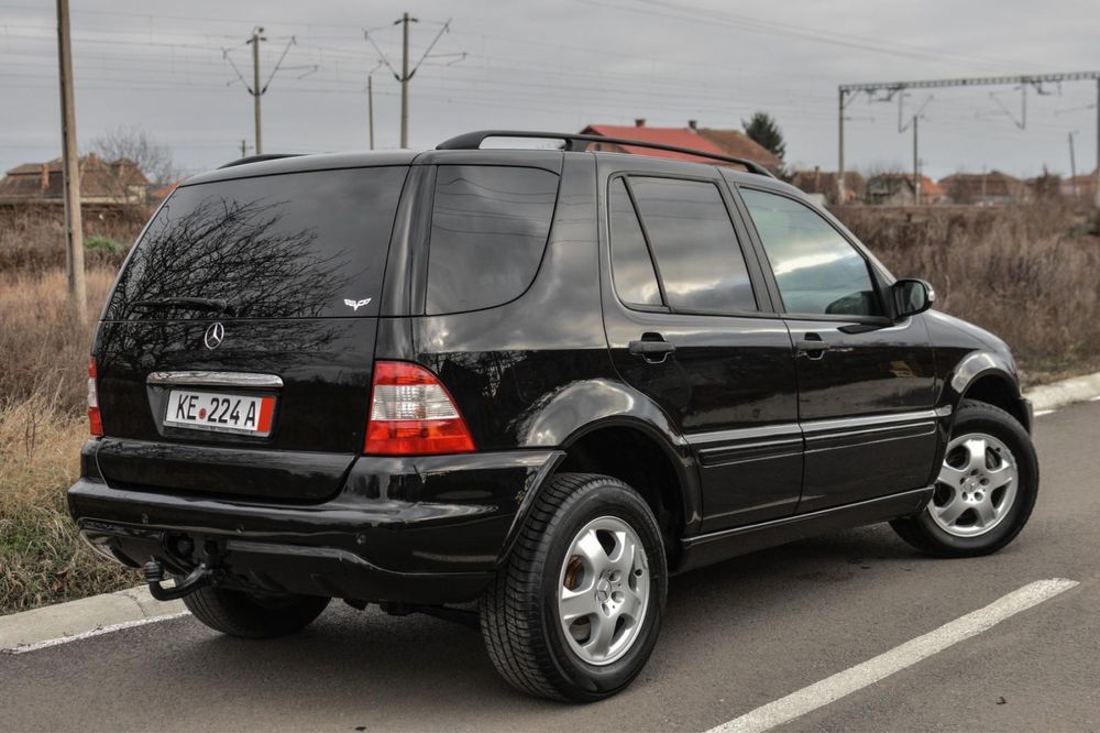 Mercedes Benz ML 270 CDI 2.7CDi 163Cp-2004-Navigatie-Clima-Carlig-